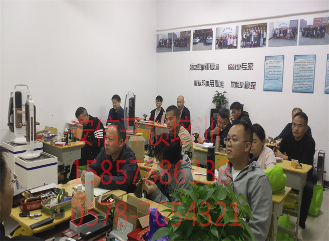 贵港锁匠技术学习中