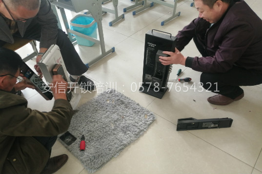 河池开锁真的是暴利而且0成本?